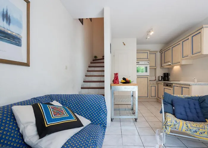 Cassin By Interhome Сasa de vacaciones